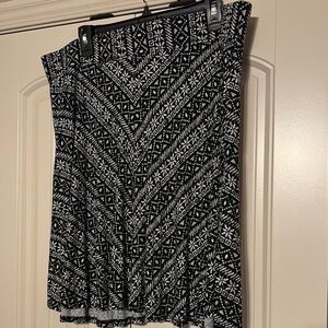 LOFT Black and White Pleated A-Line Skirt